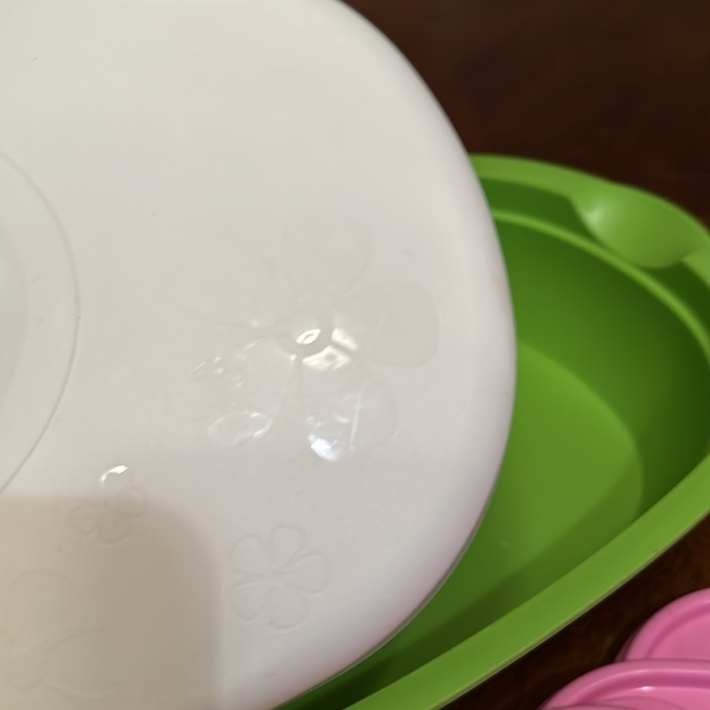 Misc. Tupperware - Picture 2 of 5